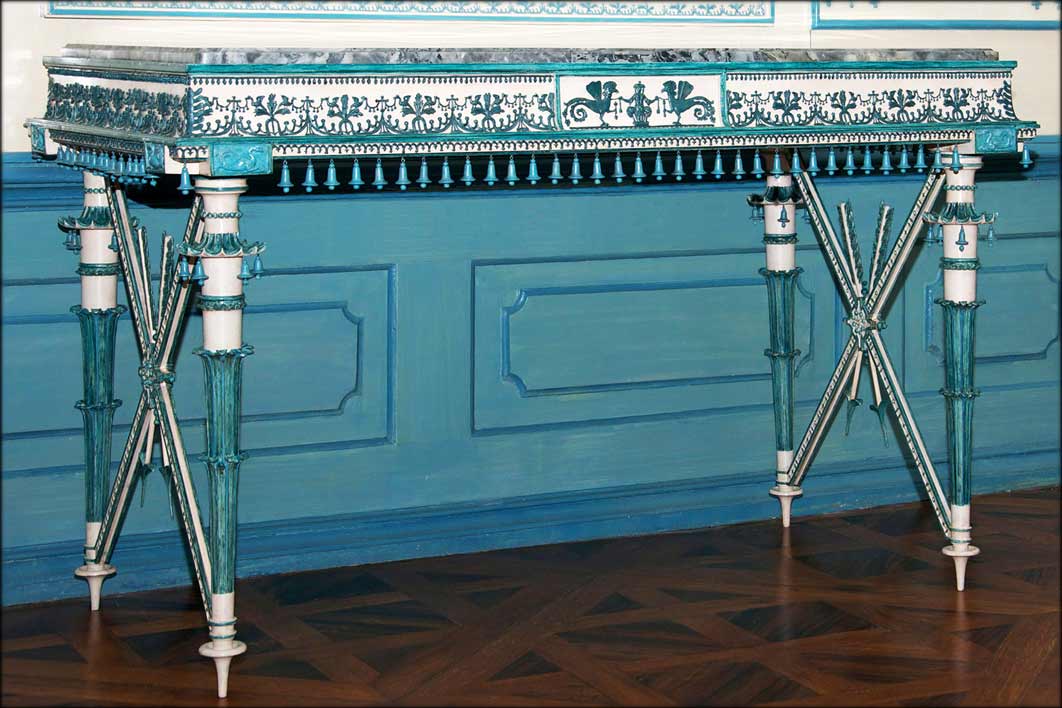 ﻿mit Holz- und Metallornamentik, gefasstAufgabenstellung: Befundung, Freilegung der ursprünglichen<br>Fassung, Ergänzung von Fehlstellen, Retusche, Firnisauftrag