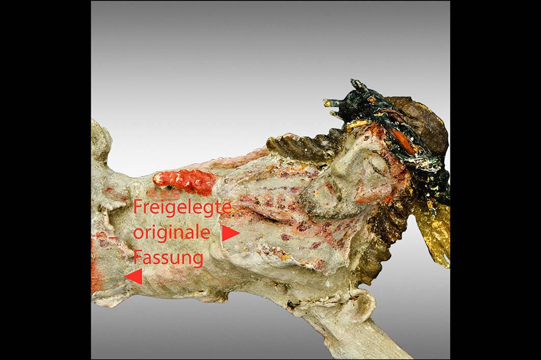 gefasst auf Holz, Leinen und Papier, z.T. mit BlattgoldDetail: Freigelegte Bereiche mit sichtbarer Originalfassung
